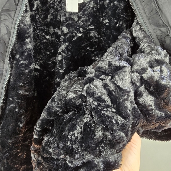 CJ BANKS Reversible Ruffle Zip Vest Faux Fur Black Women Sz 3X Neutral Layering - Picture 6 of 13